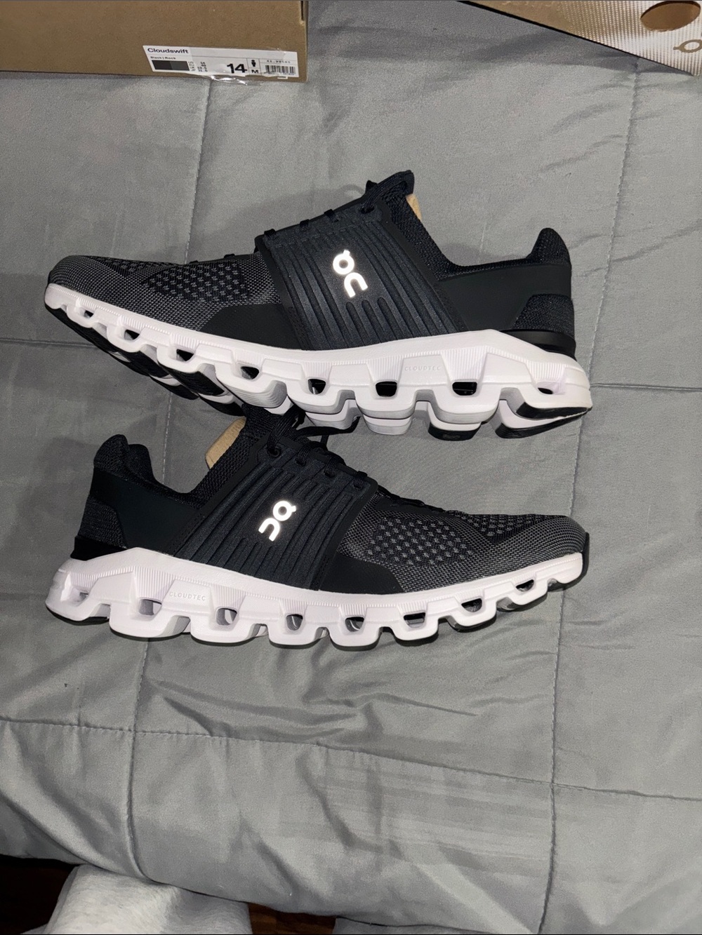 On Cloud  Cloudswift Running Shoes in Black and White